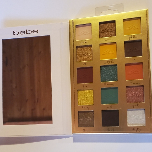 Eyeshadow - Picture 3 of 12